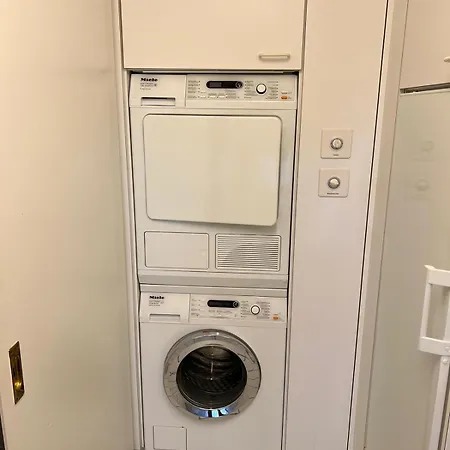 2 Flat In Old Town Center Renn